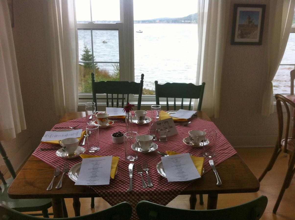 Compass Rose Heritage Inn North Head エクステリア 写真